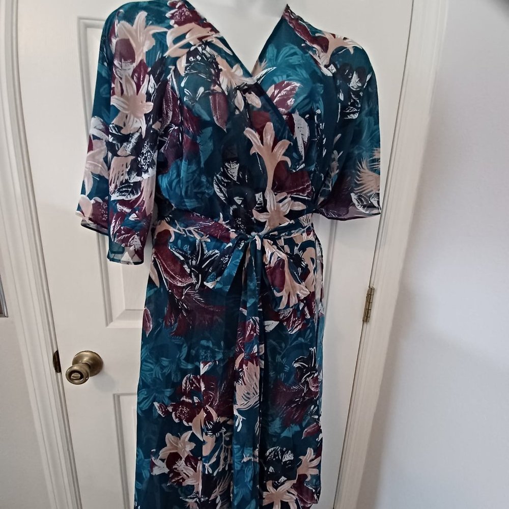 Never Worn CITY CHIC DRESS SIZE M18